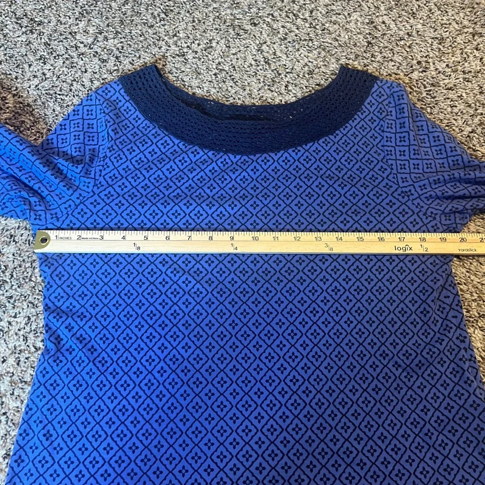 Croft & Barrow Blue Geometric Crochet Lace Neck 3/4 Sleeve Cotton Top PXL - Picture 4 of 6